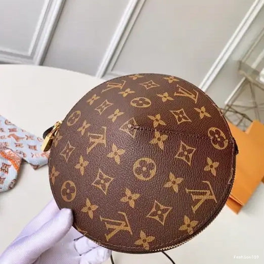TOUPIE VUITTON LOUIS 0324